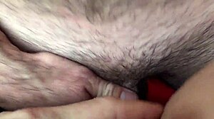 Fantasia shaved for close up missionary fingering