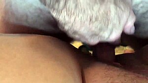 Fantasia shaved for close up missionary fingering