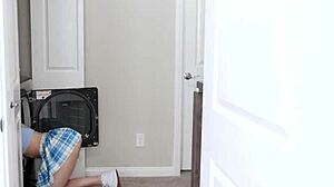 Helping stuck stepsister with big cock in tight hole for creampie relief