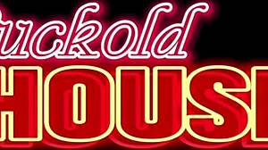 Hot Novinha Fucks Two Guys?