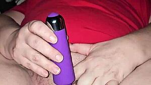 This solo milf shows off her big pink pussy and cums hard 😏