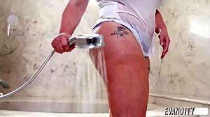massive ass eva notty tries getting clean