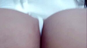 Madrastra de 25 años culona LABIOS GRUESOS VAGINALES anda cachonda BUSCANDO a quién FOLLAR