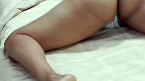 Madrastra de 25 años culona LABIOS GRUESOS VAGINALES anda cachonda BUSCANDO a quién FOLLAR