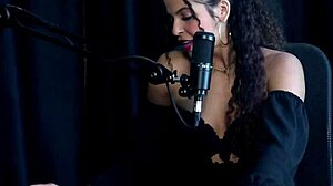 Sweet Karolzinha says, 'I don't do anal, but I love foreplay and sucking,' then dances sensually after trail sex