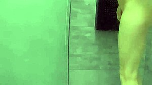 Skinny Body Teen Piss On Feet In Shower - Lola Spice