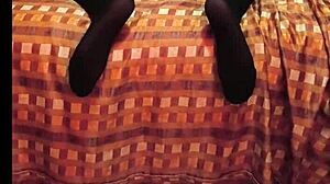 flaquito moves enticingly in amateur video