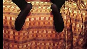 flaquito moves enticingly in amateur video