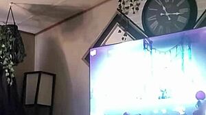 Watch Goldielox Masturbate In Juicy Panties!