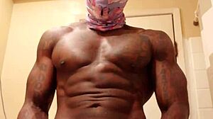 Hallelujah Johnson worships huge BBC with dirty talk and domination intensity