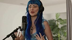 Big Bootied Baddie Jewelz Blue Gets Piped By Her Hot Blind Date