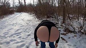 Whaletail Fetish Arctic Milf Ass Outdoors