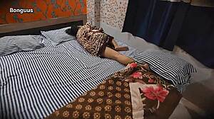 Pastorka sama doma, trdo jebem njeno veliko pičko