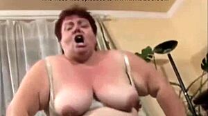 i embrace my fuller figure with confidence every day