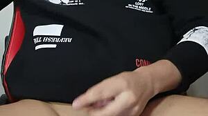 Amateur Guy Watching Chaturbate While Moaning Until Shaking Orgasm - 4k