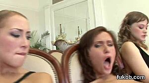 sexy looker spreads her pussy and loves hardcore penetration