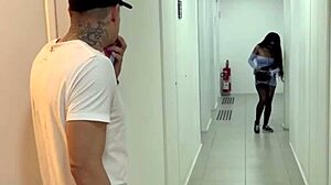 Neighbor lost key, i helped. She gave delicious pussy.