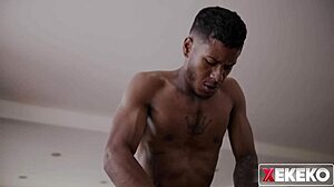 Peruana hechicera uses her huge ass to attract shy dark men!