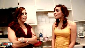 Lesbický sex na kampusu