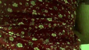 Bajo Falda De Mi Vecina Y Terminamos Cogiendo