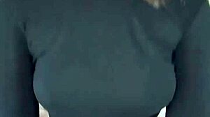 Teen boldly masturbates at home