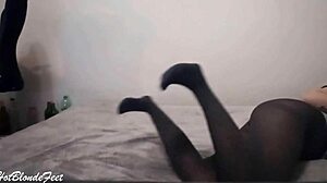 i can't stop staring at miley grey's sexy blonde legs in nylon leggings and fetish feet