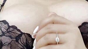 blonde big natural boobs show her sexy body