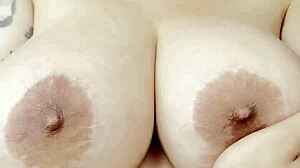 blonde big natural boobs show her sexy body