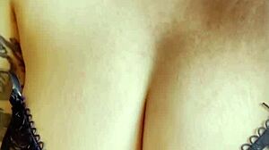 blonde big natural boobs show her sexy body