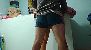 Gordo Viejo Feo Se Folla A Su Hermana Hermosa Mientras Sus Padres No Estan