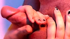 encadenada a su polla