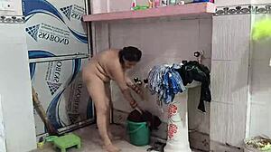 women laborers connect with contractor for extra earnings