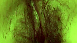 キャンディ・ガールはロリポップで遊んでるの？それともディルドみたいな挑発的なおもちゃ？