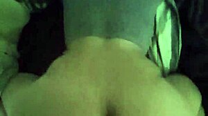 follando el culo de una chica caliente!