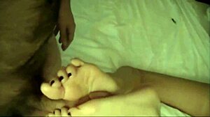 Erin Duval Gives Raw Footjob With Toes.