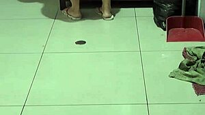 Hot Stepmother Receives Detailed Anal Assfucking in Bathroom