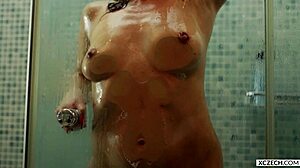 i enjoy a sexual shower with reina pornero