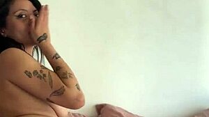 morocha with big thighs dances as my cock gets hard