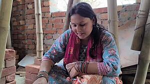 women laborers connect with contractor for extra earnings