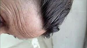 POV-syn på moden hotwife Candi Annie melker kuk på nudistresortbasseng