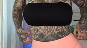 Melody Radford Tries On Gym Tights