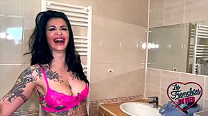 Alicia Milf Gets Pussy Filled in Threesome