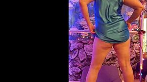 hotwife steffi dances with her pussy lips exposed