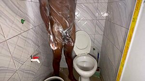 Shower time with a big cock, where amateurs enjoy bathing and monster cocks.