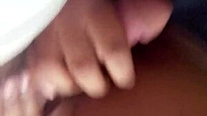 Good neck ebony milf sucking cock