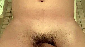 watch this japanese amateur masturbating solo