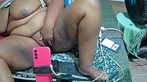 Flagra de traição marido coloca câmera para pegar traição de sau esposa