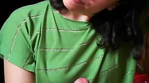 Quickie blowjob & licking cum from hands in high definition.