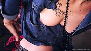 Watch horny housewife finger her big hairy pussy, moaning on outdoor webcam.