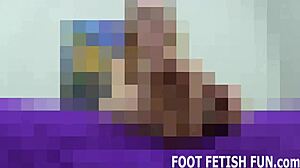 i want to feel your tongue on my soles